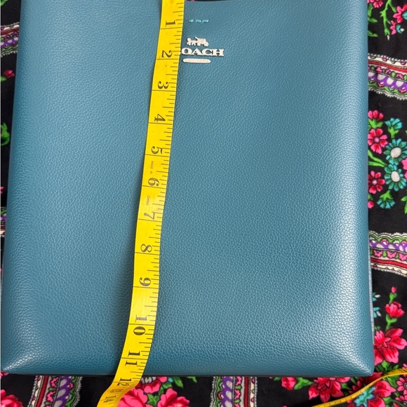 Coach Leather Molly Bucket Bag Two Shoulder straps - Picture 14 of 15